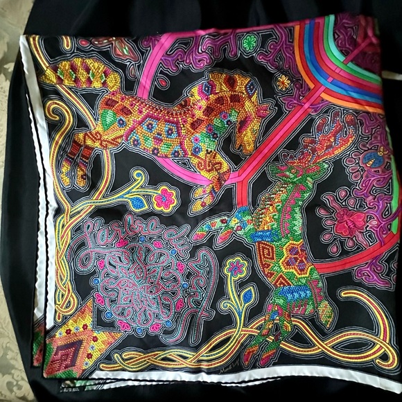 NWOT Rare Hermes L’Arbre du Vent Silk Scarf - Picture 1 of 15
